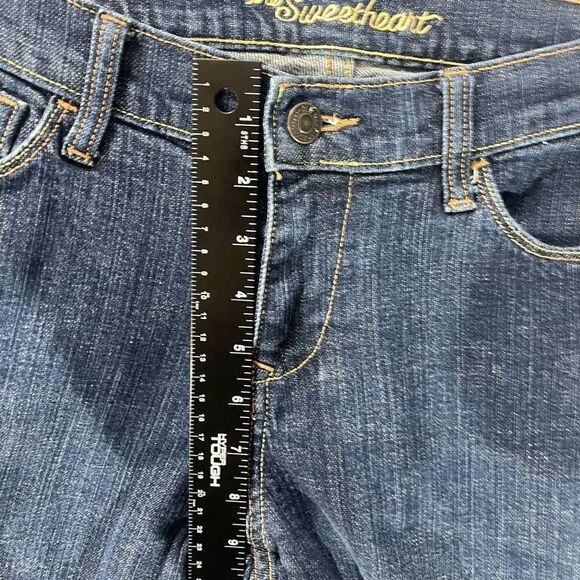 Old Navy Sweetheart Jeans  - Picture 4 of 6
